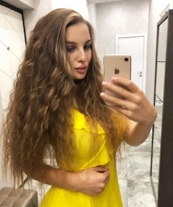 Я знаю, что ты ищешь в Москве эксклюзивное и незабываемое время! У меня насыщенный список услуг, которыми я с удовольствием смогу порадовать тебя. Живу в Москве, где для меня нет границ и преград. Расскажи мне о своих желаниях, и я создам атмосферу, в которой ты почувствуешь себя настоящим королем! Мои клиенты всегда остаются довольными и хотят вернуться за новыми впечатлениями. Ты можешь посмотреть мои фото и прочитать отзывы обо мне, чтобы убедиться в этом самостоятельно. Жду твоего звонка уже с нетерпением! 😉❤️ Ольга
